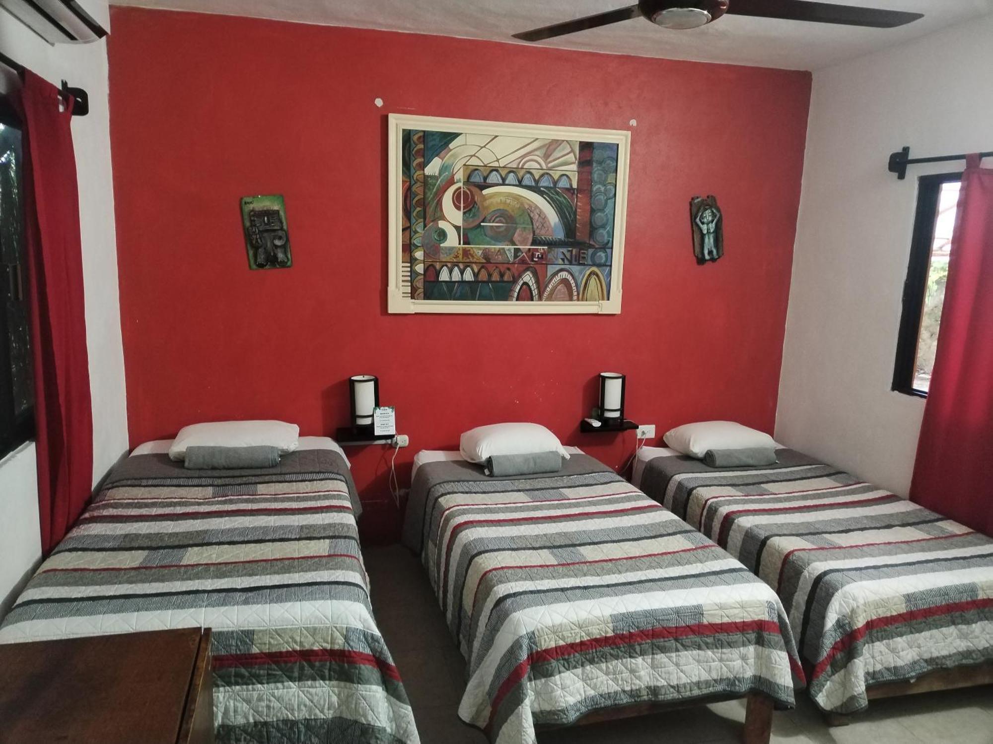 Hostel Casa Xtakay Valladolid  Bagian luar foto